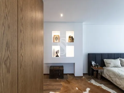 Moradia T4 de Alto Padrão à Venda – Agudela, Perafita