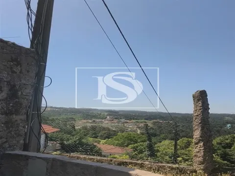 Moradia para Restaurar T2