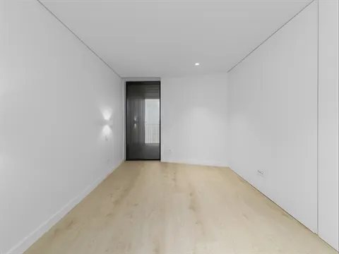 Flat T4
