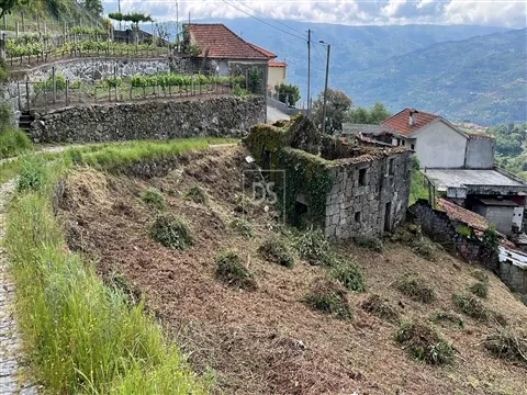 Moradia Devoluta T3 Venda