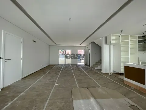 Maison T4 à Famões, Odivelas