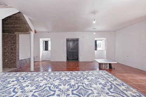 &#1042;&#1080;&#1083;&#1083;&#1072; &#1089; 1 &#1089;&#1087;&#1072;&#1083;&#1100;&#1085;&#1077;&#1081; &#1080; &#1075;&#1072;&#1088;&#1072;&#1078;&#1086;&#1084; &#1080; &#1084;&#1077;&#1083;&#1100;&#1085;&#1080;&#1094;&#1077;&#1081;, Pereiro de Palhacana, Alenquer