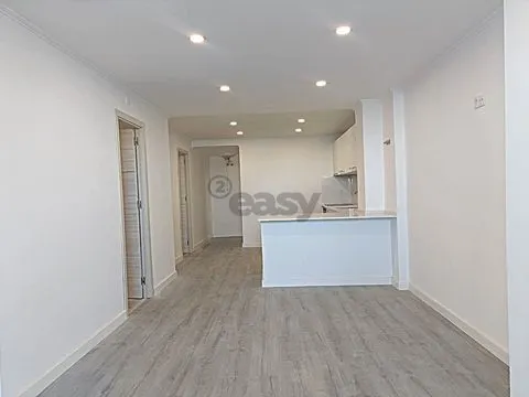 &#20844;&#23507; &#36317; Reboleira &#22320;&#38081;&#31449; 500 &#31859;