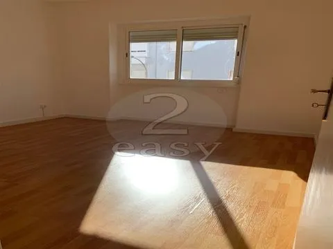 Oportunidade Oferta Escritura!  T2 Centro da Amadora