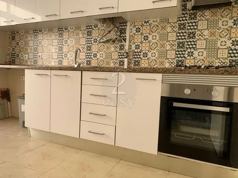 Oportunidade Oferta Escritura!  T2 Centro da Amadora