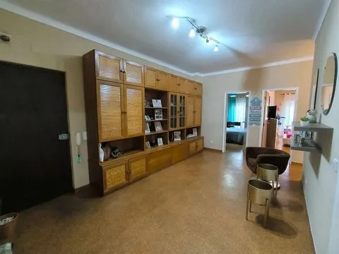 3 bedroom apartment with 2 bathrooms, balcony and sunroom, Ermidas-Sado