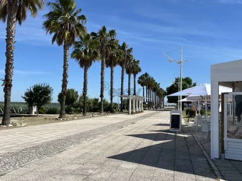 Oportunidade! T2 Junto à Zona Ribeirinha de Alhandra