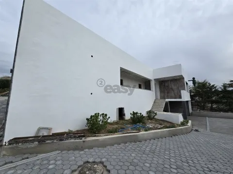 Moradia Térrea de Luxo com piscina