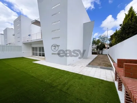 Moradia T4  na Cotovia, Sesimbra