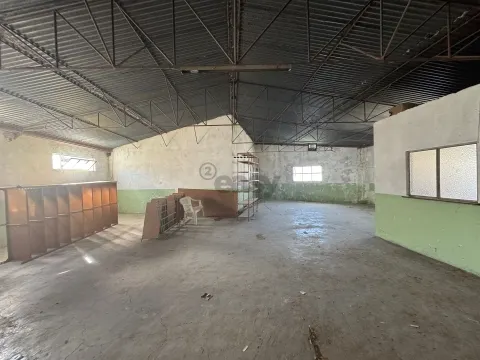 Warehouse with industry and commerce license in the center of Castro Verde