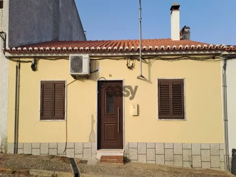 MORADIA T4 + 1 NA VIDIGUEIRA PARA VENDA