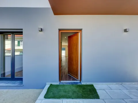 4 bedroom villa with swimming pool in Odivelas