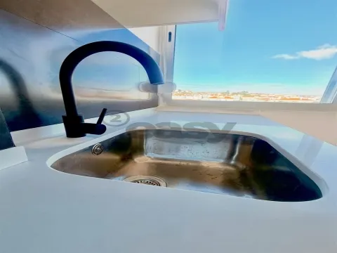 T4 Totalmente Remodelado na Zona Nobre da Damaia