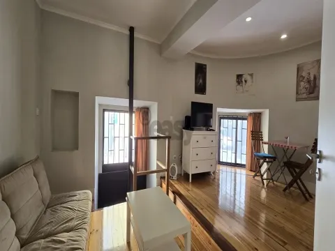 Apartamento Mobilado para Arrendamento –  Lisboa - Portugal