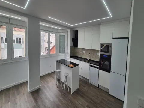 T2 no Olival Basto remodelado a 10 minutos do metro