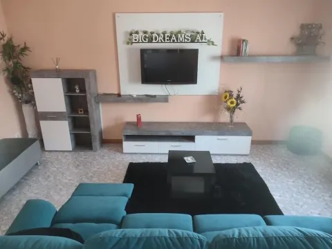 独立式的房子 4个房间