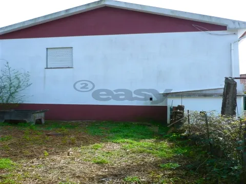 Moradia T2 em Covas com 500m² de Terreno | V.N. Cerveira