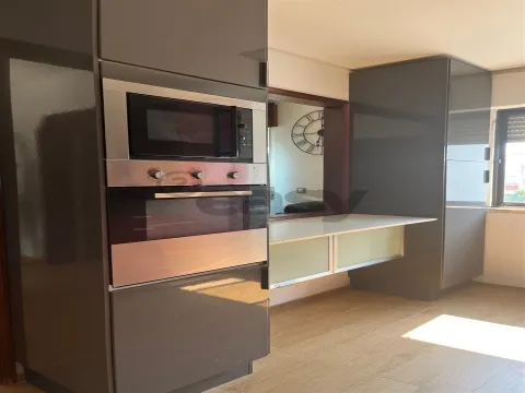 Oportunidade Única! Apartamento T3 com Suite nos Moinhos da Funcheira