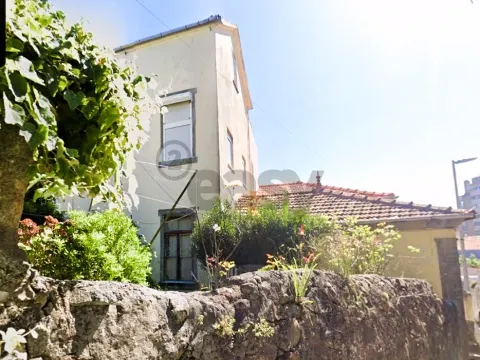 Maison à Restaurer 9 Chambre(s)