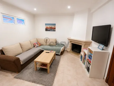 Apartamento T1 em Arcena, Alverca do Ribatejo