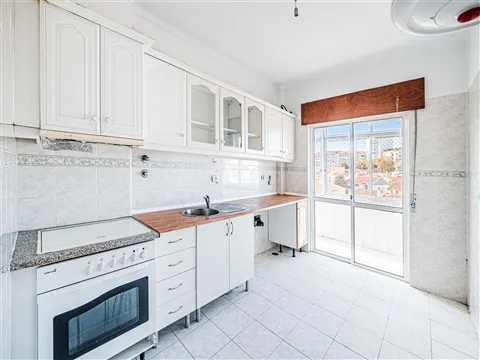 Apartamento T1 na Amora