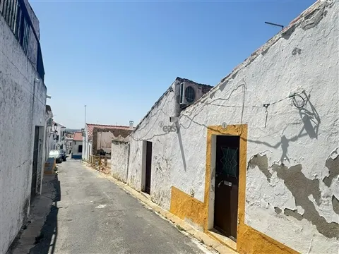 Casa Tipicamente Alentejana no Centro de Castro Verde