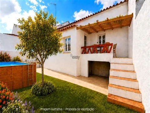 Moradia Térrea T2 com Logradouro E Elevado Potencial, Cabeço de Vide
