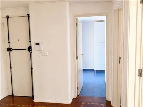 T2 para arrendar na Rua da Bombarda, no coração de Lisboa