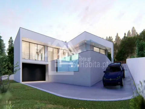 Land in Romariz, Meinedo Lousada