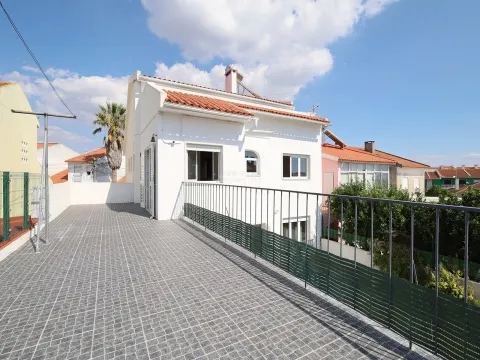 Arrendamento - T4 - Duplex - Terraço – Oeiras - Porto Salvo