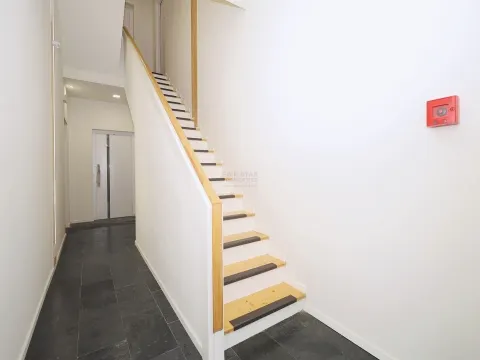 Duplex T2+1 -  Novo - Oeiras - 2o Direito