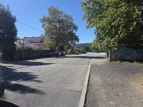 Terreno para Construção Multifamiliar nos Carvalhos, Gaia