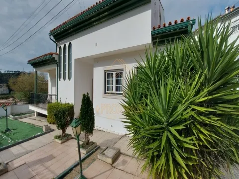 Moradia T3+1 c/ piscina - Figueira da Foz