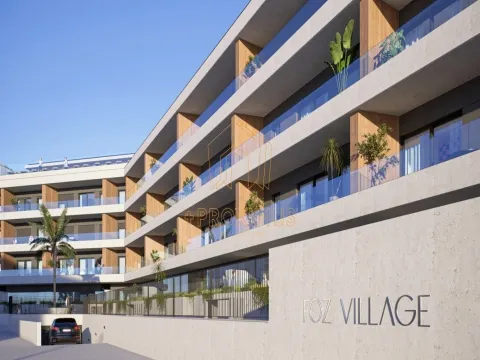 Apartamento T3 luxuoso à beira mar