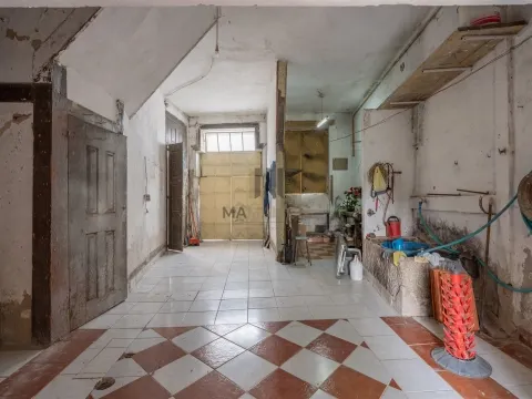 Prédio Centro Lamego | Zona Histórica | Garagem Fechada