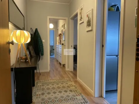 Apartamento T3 com boas áreas em zona residencial na Cidade da Maia