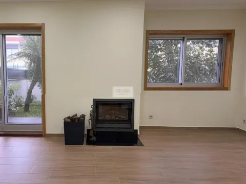 Semi-detached house T4