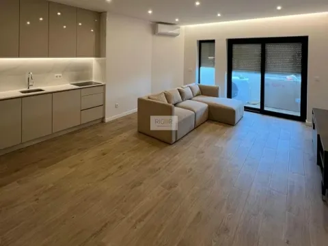 Apartamento T3 no centro de Matosinhos perto da Câmara