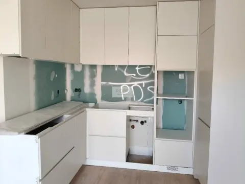 Apartamento T2 novo com vista mar em Matosinhos sul