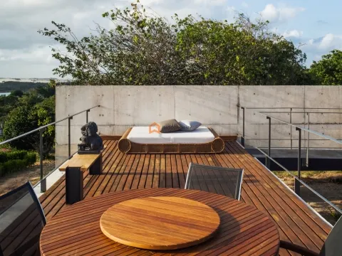 Detached house T4