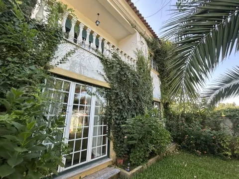 4-bedroom house in Aveiro, Oiã, close to the city center
