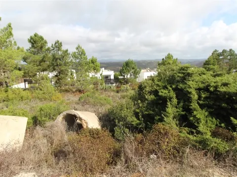 Urban plot in Espartal and just a few minutes from the beach