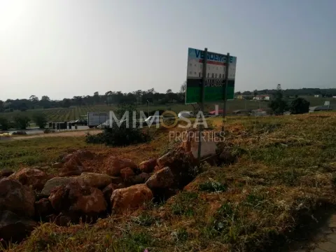 Investment Opportunity – Plot for Construction in Lagos