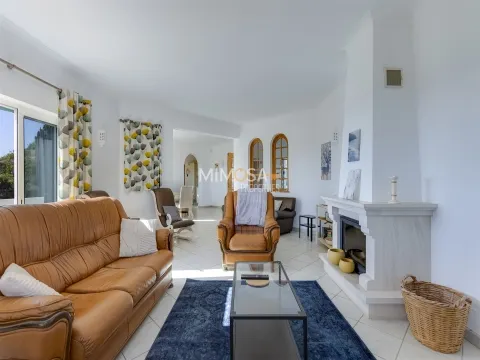 Villa con 3 Camere da Letto e Piscina Privata — Budens, Algarve