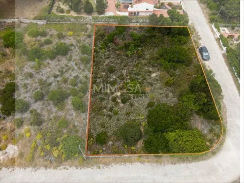 Make your dream come true with this 1160m² plot of urban land in Vale da Telha