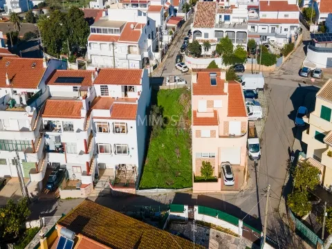 Lote para construção de moradia em Mexilhoeira da Carregação.