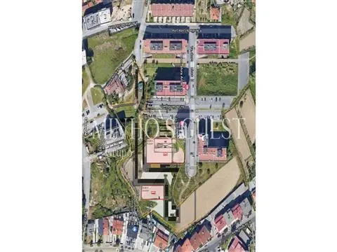Terreno para construção em altura ( 4.946m2) Gualtar, Braga