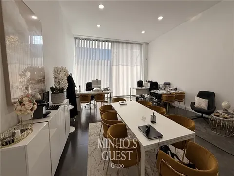 Escritório c/ 50m2 equipado c/ AC - Ferreiros, Braga