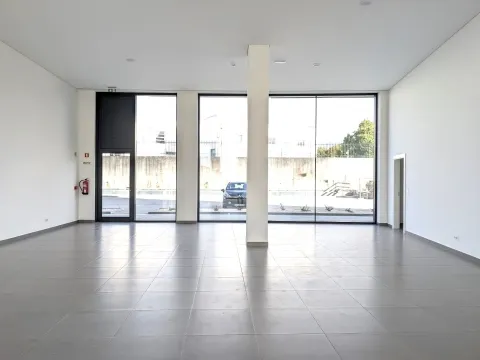 Arrendamento de Loja - Esgueira