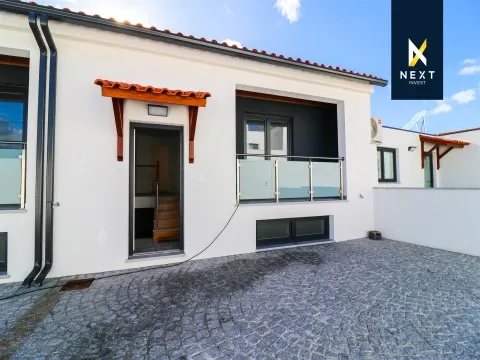 Moradia T3 totalmente reconstruída e remodelada, a menos de 10 minutos do centro de Viseu